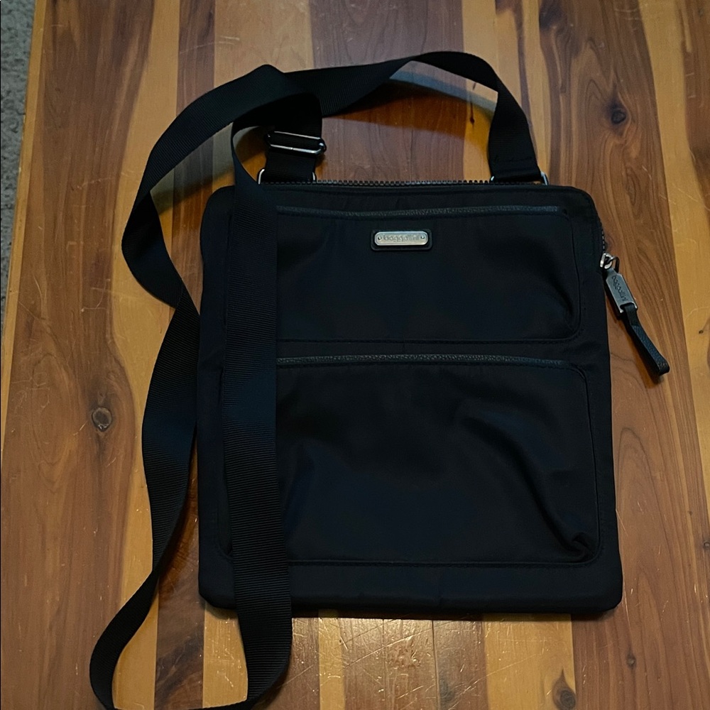 Baggallini Black Messenger Bag